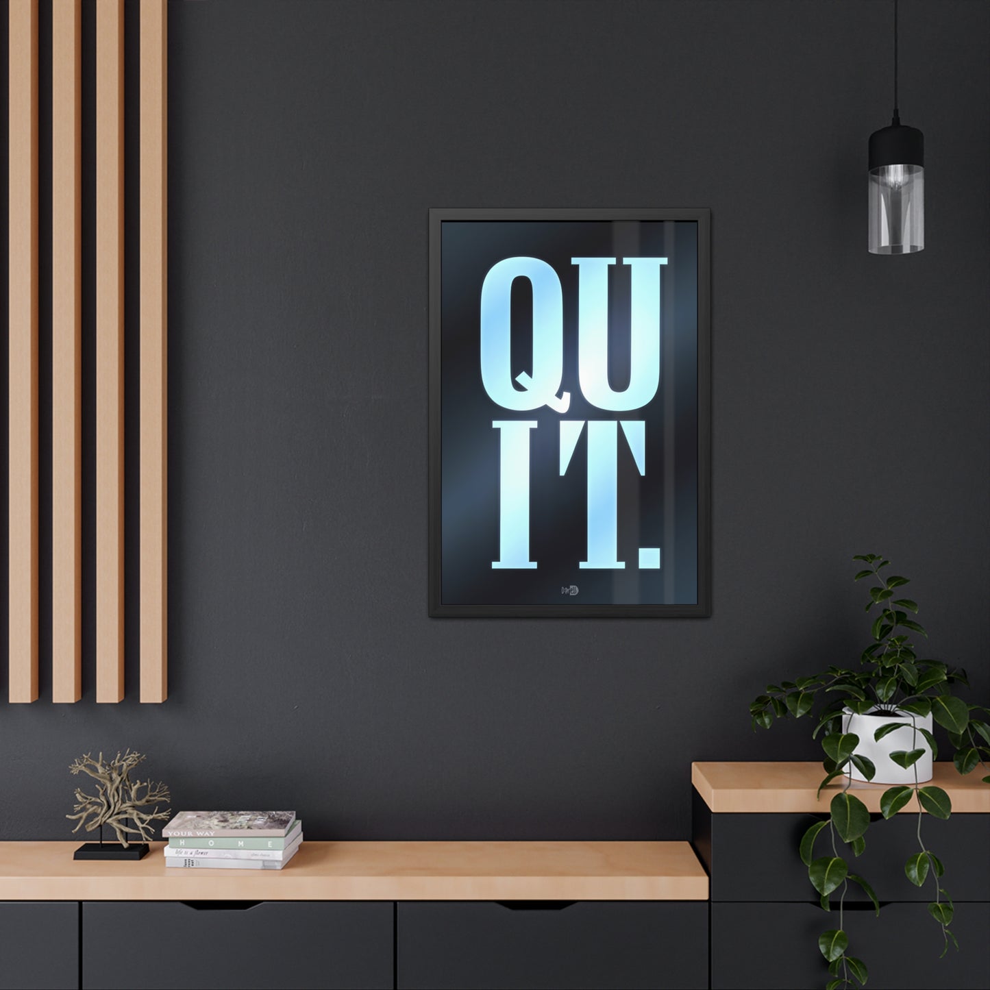 Quit - Military Font