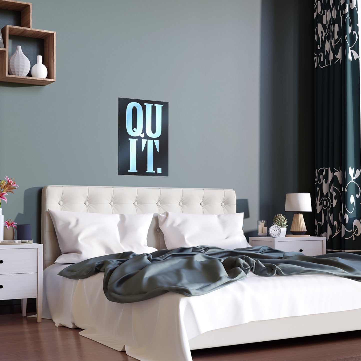 Quit - Military Font