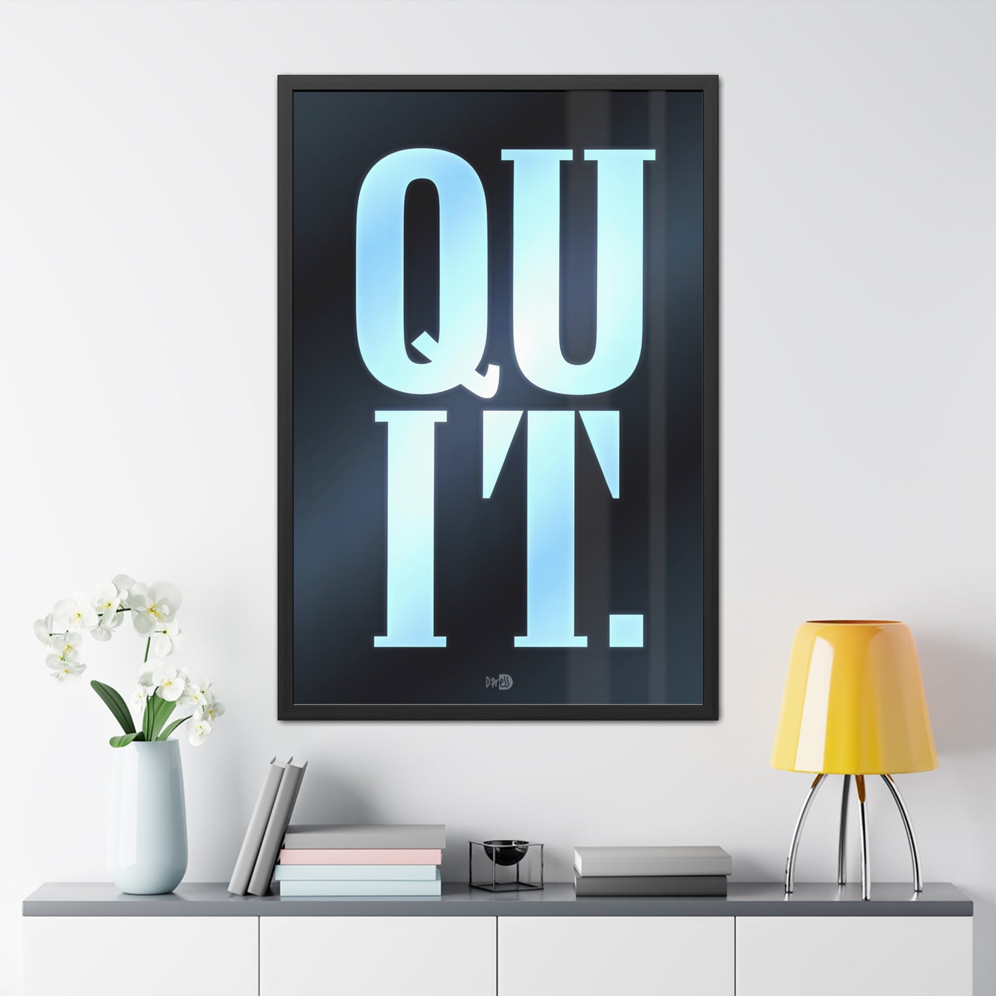 Quit - Military Font
