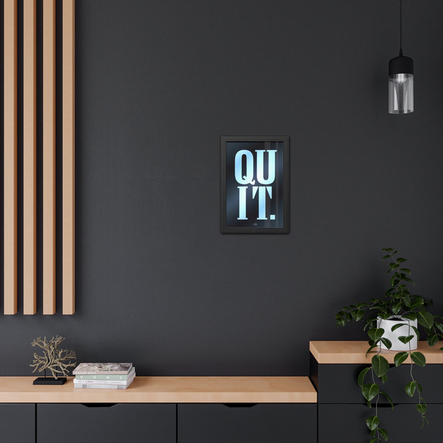 Quit - Military Font